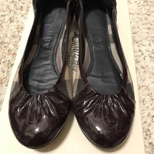 Burberry flats